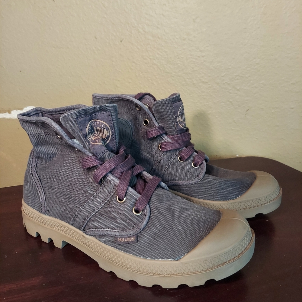 Palladium Pampa HI Lite Boots, Unisex Mens 7 Base Size.